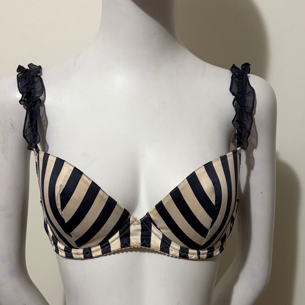 Vintage Sexy little things Victoria's Secret Satin Navy and Cream Bra Size 36C